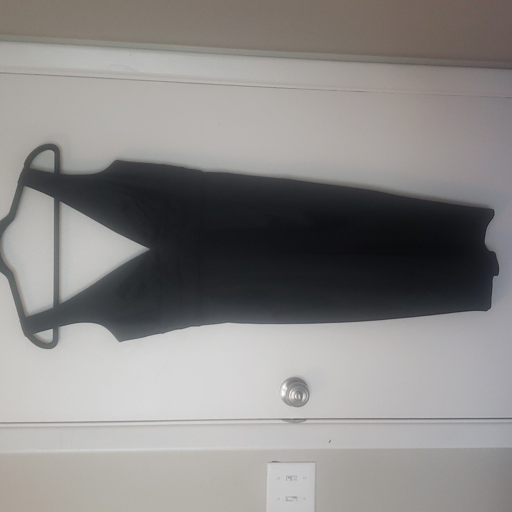 Donna Ricco Black Sleeveless Cocktail Dress with Corset Back Accent